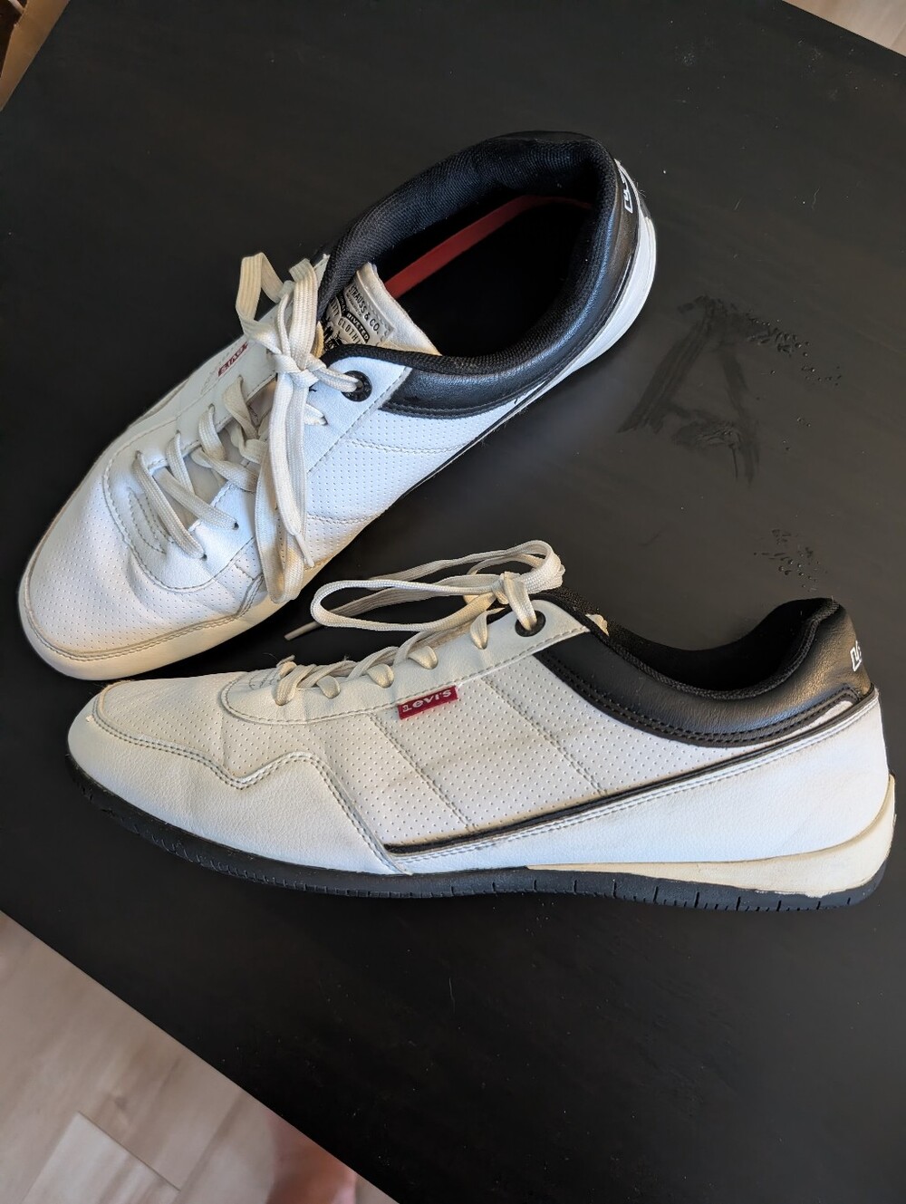Levi's Men's Casual Shoes Size US13 - Picture 3 of 8